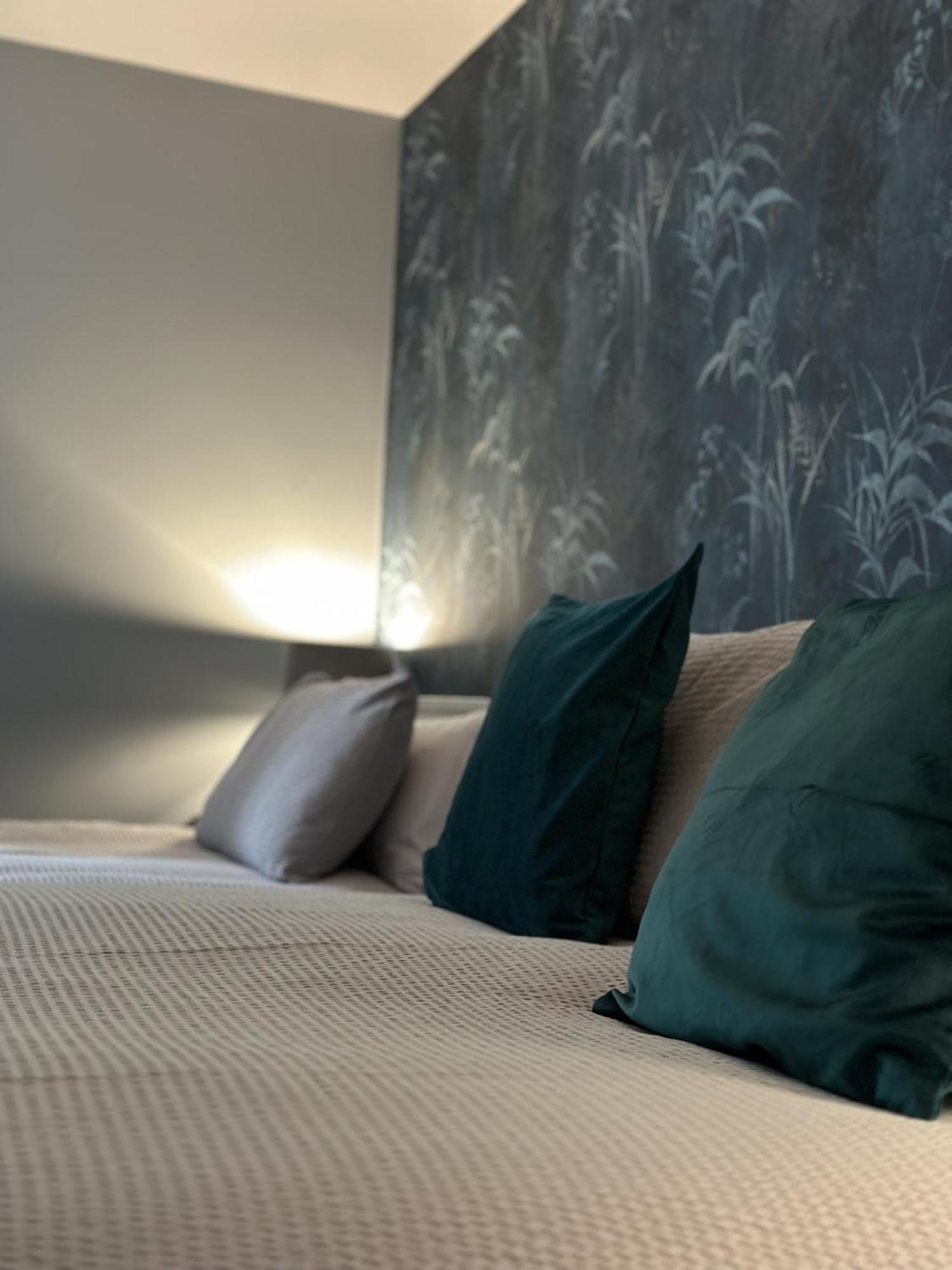 Tigh Na Mara Hotel Stranraer Bagian luar foto